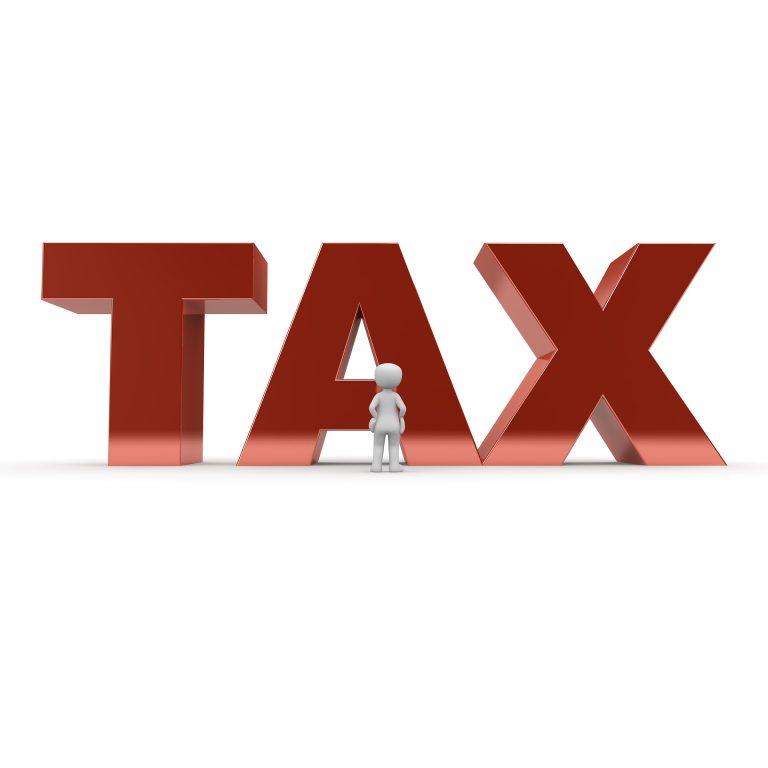 Returning UK resident reviewing overseas income and HMRC tax obligations after moving back to Britain