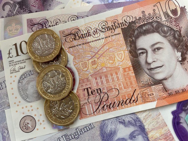 UK taxpayer reviewing cash income records and HMRC tax investigation risks